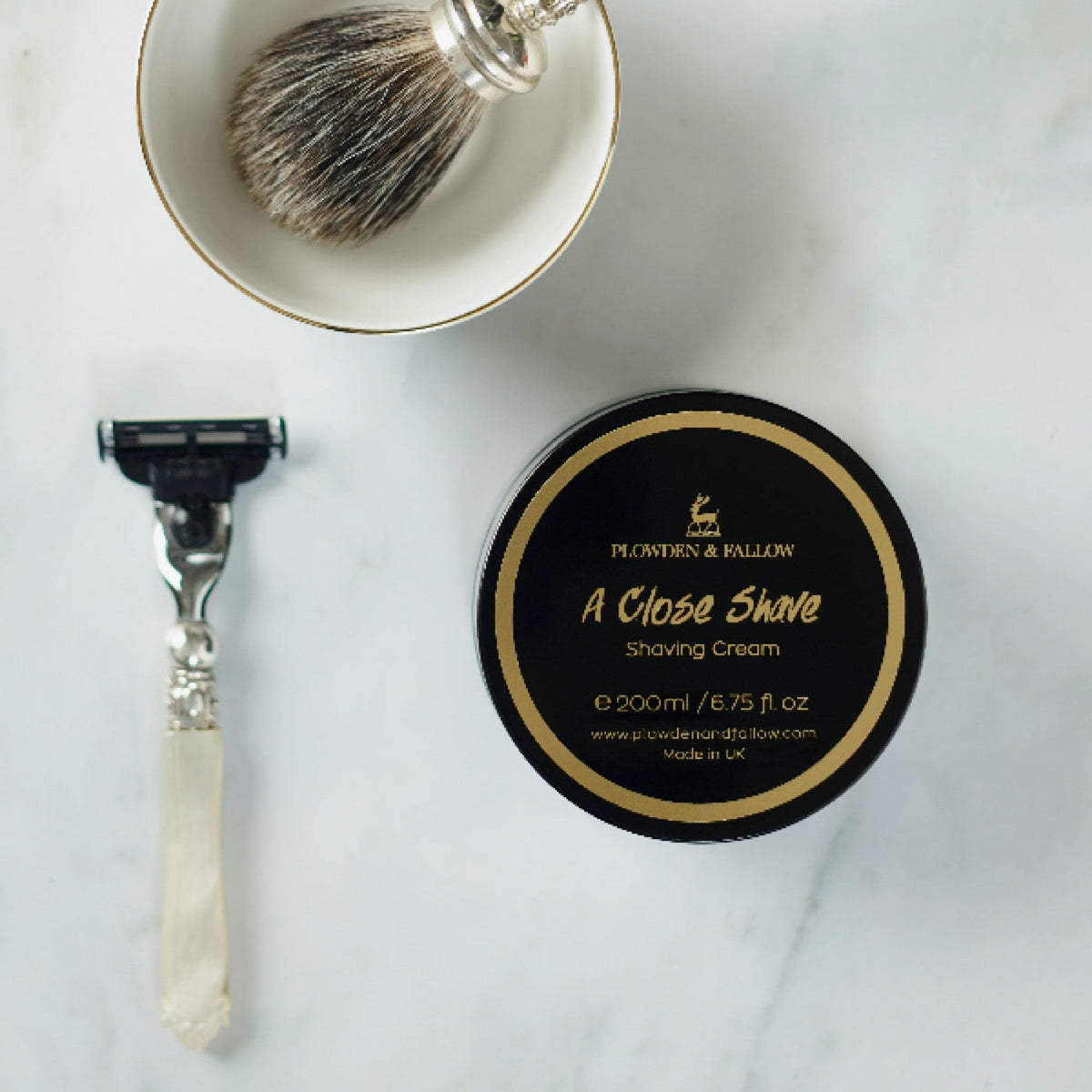 Shaving cream for sensitive skin